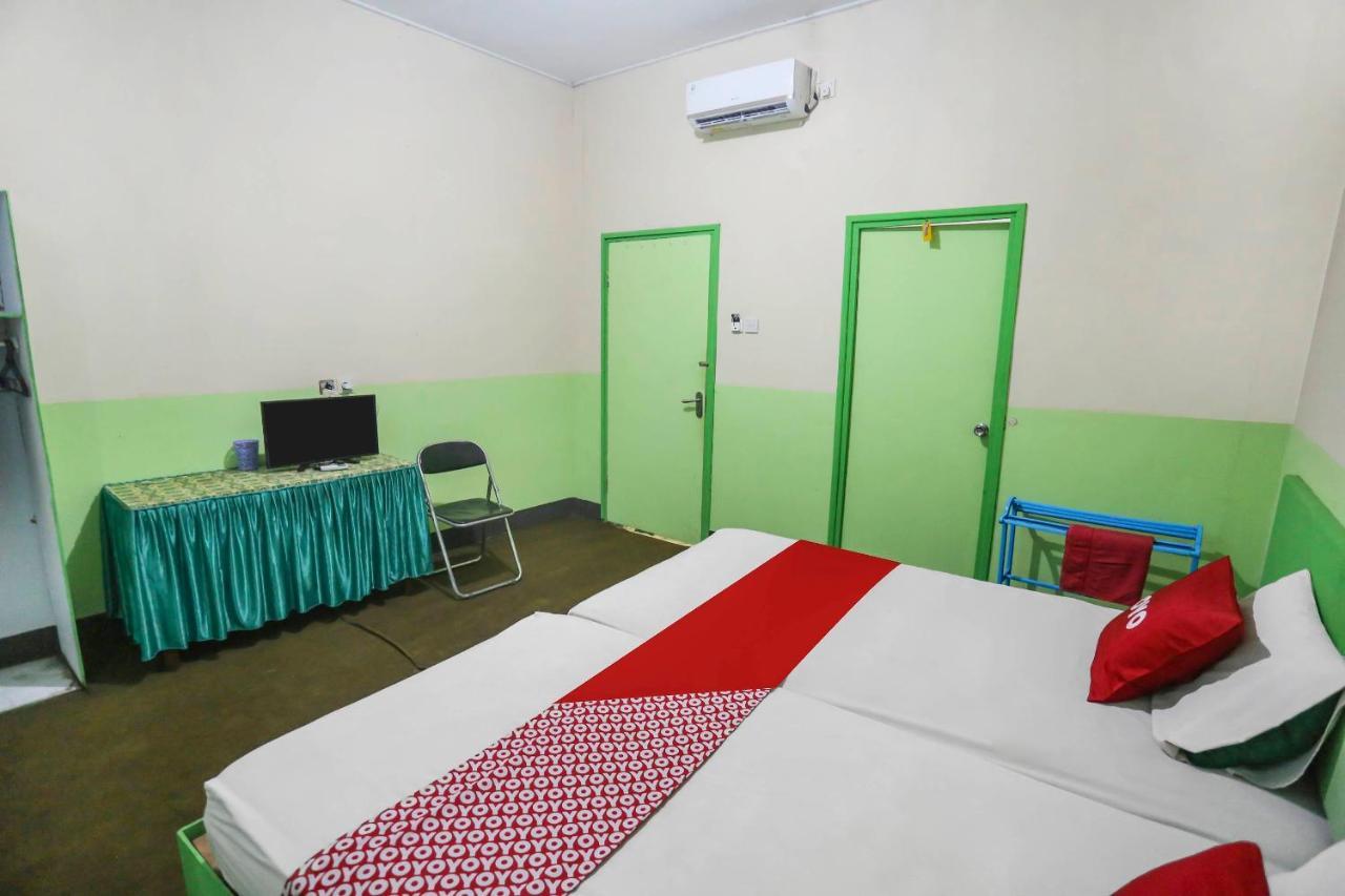 Oyo 90825 Hotel Lizha 2 Samarinda Exteriér fotografie