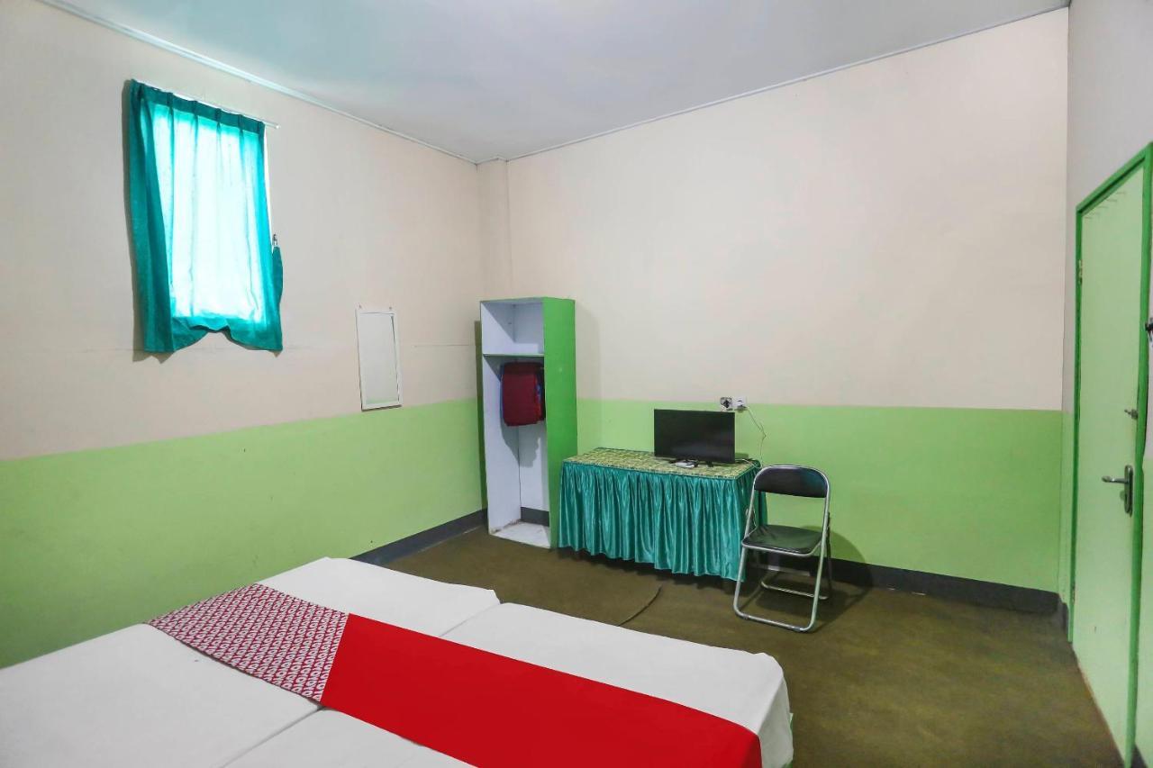 Oyo 90825 Hotel Lizha 2 Samarinda Exteriér fotografie