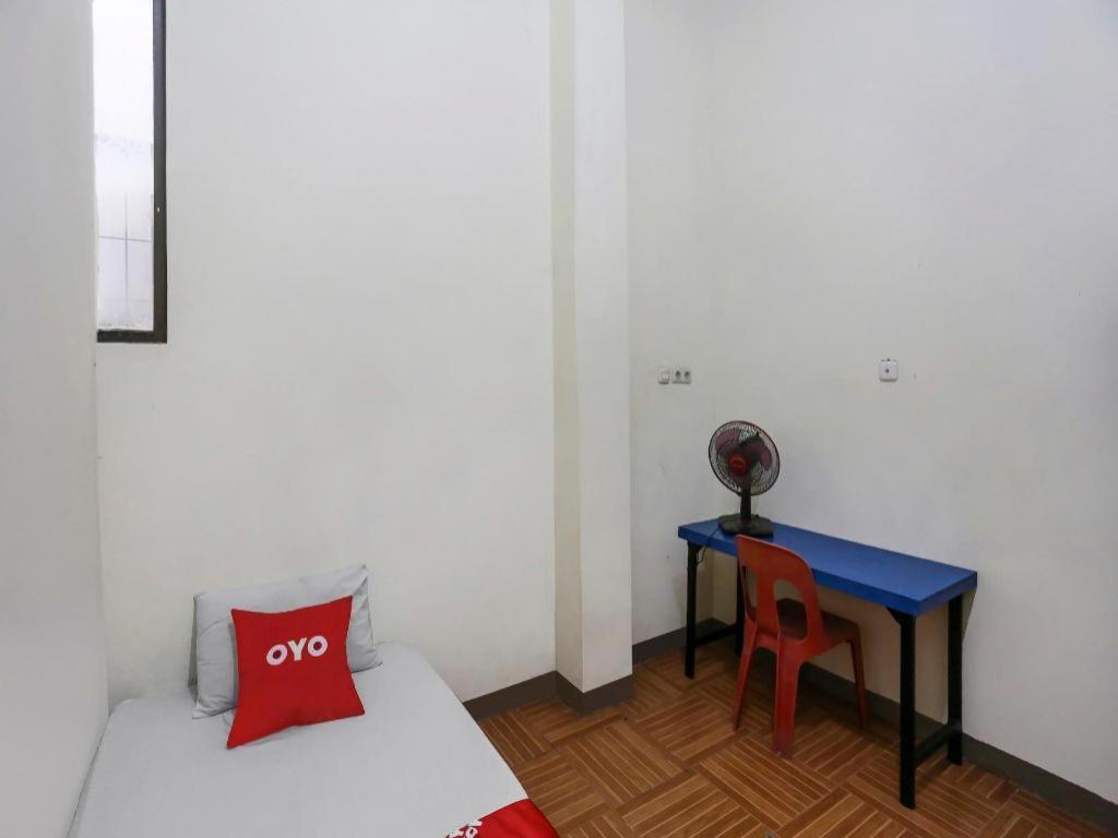 Oyo 90825 Hotel Lizha 2 Samarinda Exteriér fotografie